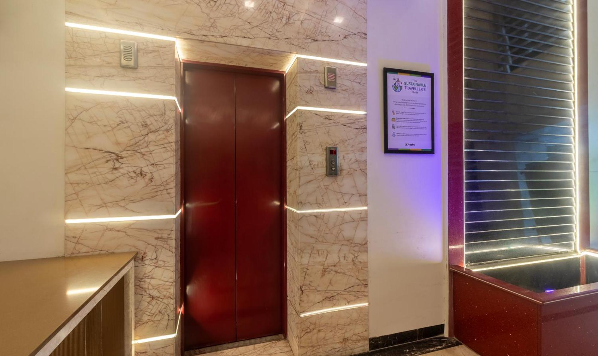 Treebo Empire Red Carpet, Near Taj Mahal Hotel Agra  Exterior photo